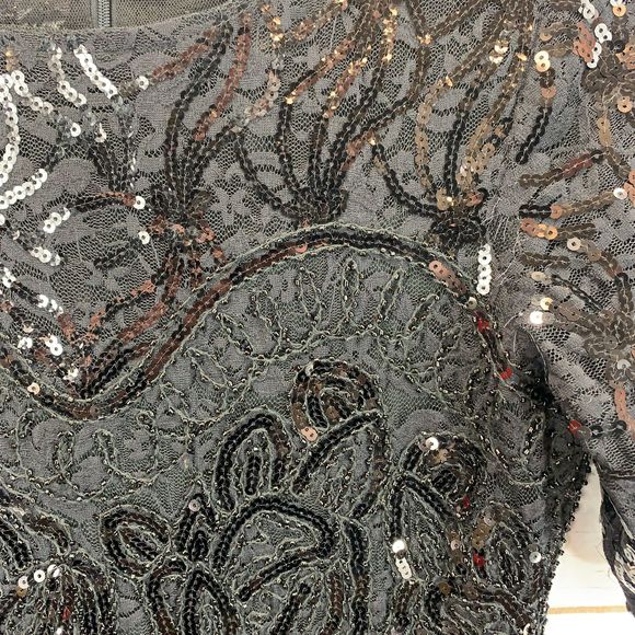 Black Short-Sleeved Knee-Length Sequin Dress - Picture 2 of 5